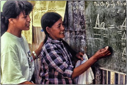 Teaching urban poor, Philippines - Gerry Atkinson