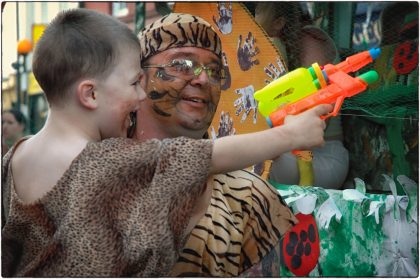 Whitstable Carnival 2004 - Gerry Atkinson